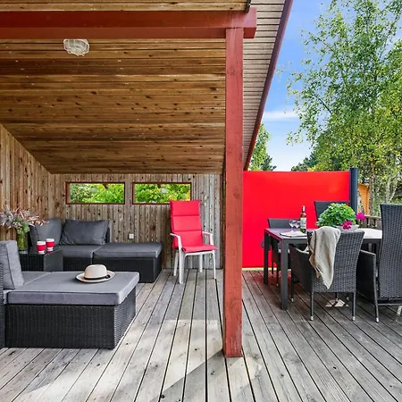 Сasa de vacaciones Authentic And Cosy With Enclosed Garden, Covered Terrace And Annex Just A Few Minutes Walk From The And Close To Forest And Ebeltoft